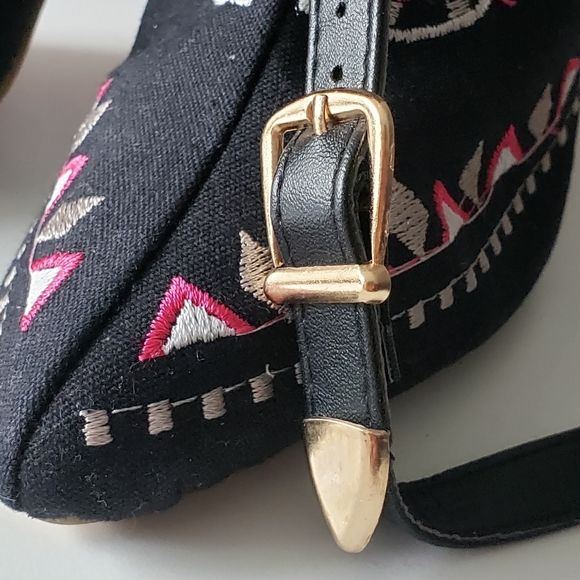 Boho Embroidered booties - Picture 6 of 8